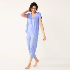 Women's Croft & Barrow® Short Sleeve Pajama Top & Capri Pajama Pants Sleep Set
